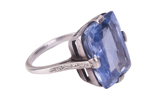 Lot 297 - A Ceylon sapphire single stone ring, set with...