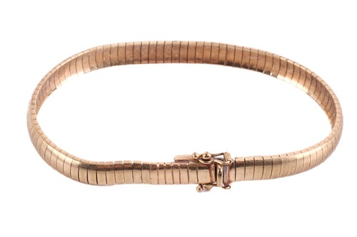 Lot 70 - A 9ct yellow gold snake link bracelet,...