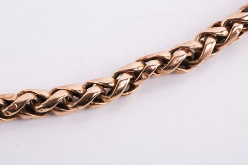 Lot 34 - A spiga chain necklace, the chain 6.4mm in...