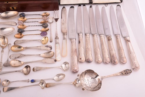 Lot 417 - A quantity of silver and silver plated...