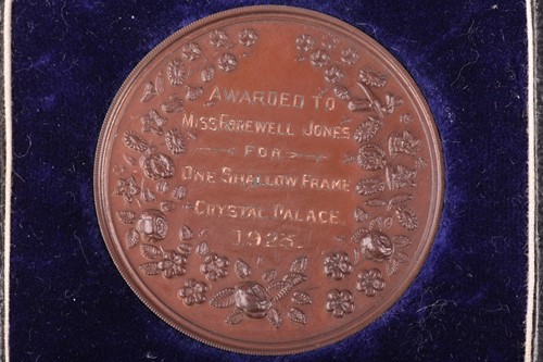 Lot 335 - A Victorian bronze medal for the 'Science and...