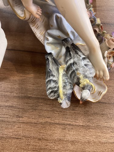 Lot 241 - A 19th-century Meissen porcelain figure group...