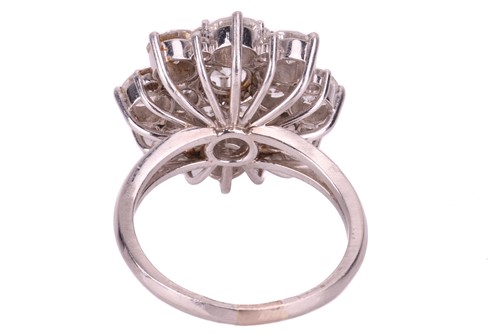 Lot 95 - A diamond cluster ring, set with round...