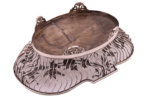 Lot 207 - An Edward VII large silver basket, London 1907...