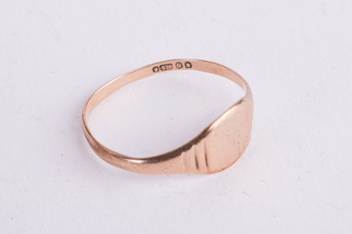 Lot 28 - A quantity of costume jewellery, a group of...