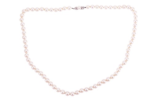 Lot 115 - A single-row cultured pearl necklace, retailed...