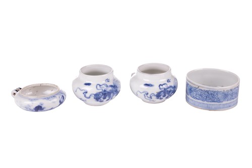 Lot 33 - A Chinese blue and white porcelain shallow...