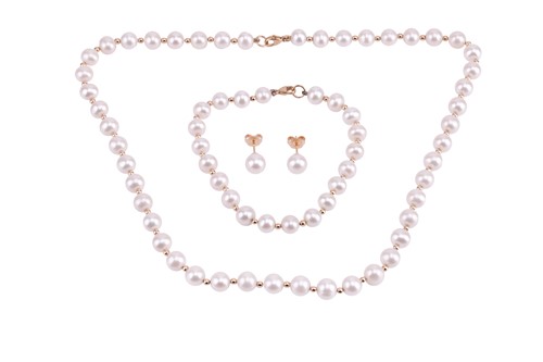 Lot 165 - A suit of cultured pearl necklace, bracelet...