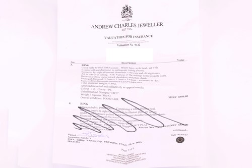 Lot 70 - An Edwardian diamond-set daisy head ring, the...