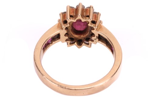 Lot 13 - A gem-set floral cluster ring, the centrally...
