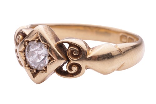 Lot 6 - An Edwardian diamond ring, circa 1909, set...