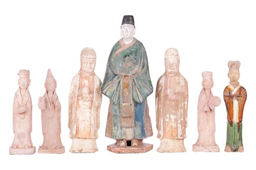 Lot 12 - A Chinese tomb figure of an official, Ming...