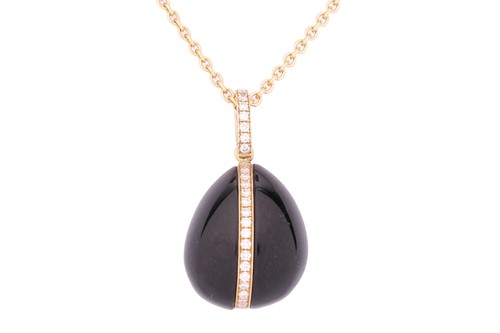 Lot 97 - A Fabergé Whitby jet egg pendant, the cabochon...