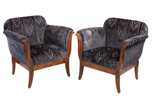 Lot 163 - A pair of Biedermeier-style figured birch...