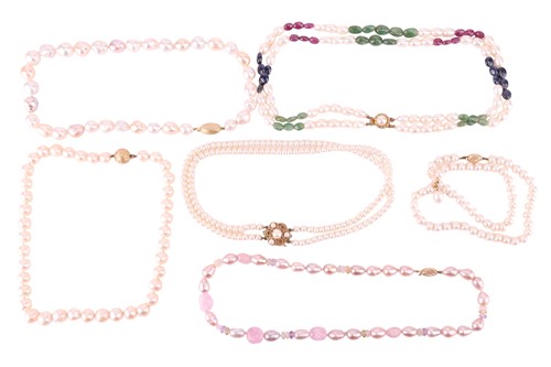 Lot 38 - A collection of six cultured pearl necklaces...