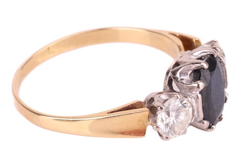 Lot 179 - A sapphire and diamond three-stone ring,...