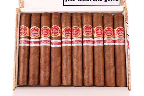 Lot 122 - One Box of Juan Lopez Seleccion Superba UK...