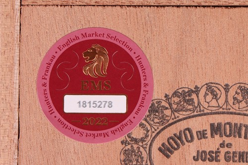 Lot 91 - Two Boxes of Hoyo de Monterrey Serie Le Hoyo...