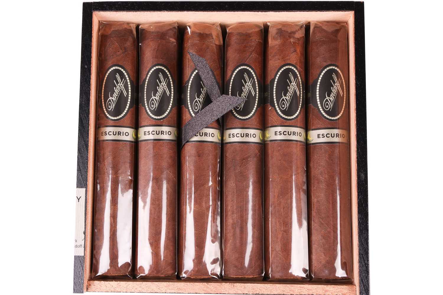 Lot 80 - One Box of Davidoff Escurio Gran Toro (12