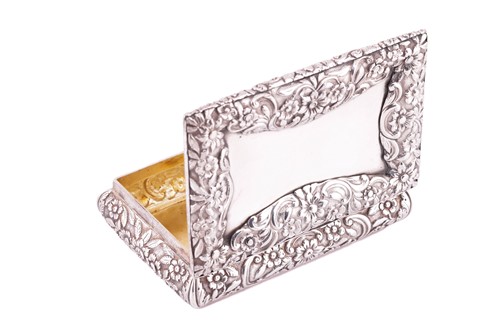 Lot 278 - A William IV silver table snuff box by...