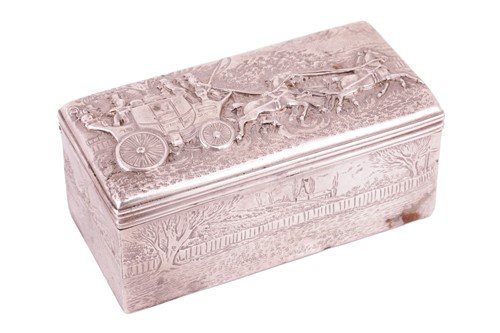 Lot 285 - A George III silver snuff box, London 1812,...