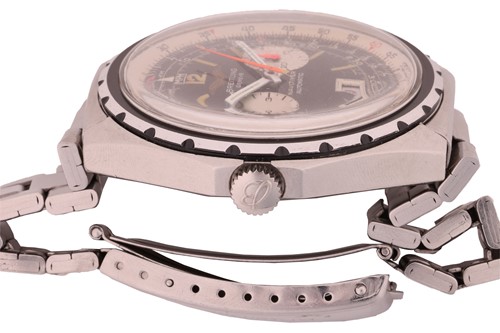 Lot 192 - An (IAF) Iraqi Airforce issued Breitling...