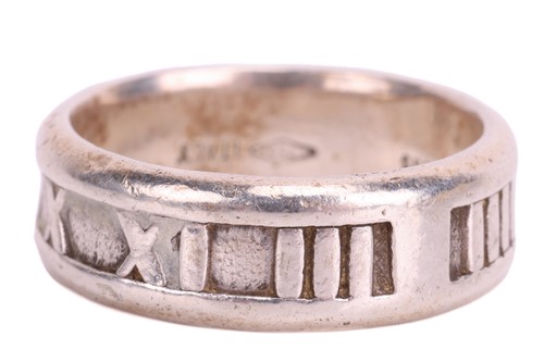 Lot 47 - Tiffany & Co. - Atlas ring in 18ct white gold,...