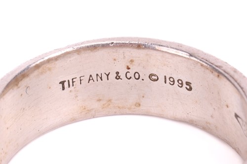 Lot 47 - Tiffany & Co. - Atlas ring in 18ct white gold,...