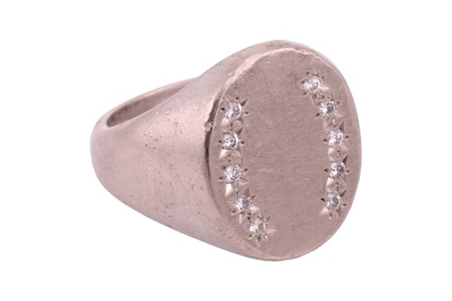 Lot 4 - A gentleman's diamond-set signet ring and...