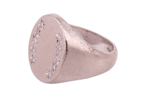 Lot 4 - A gentleman's diamond-set signet ring and...