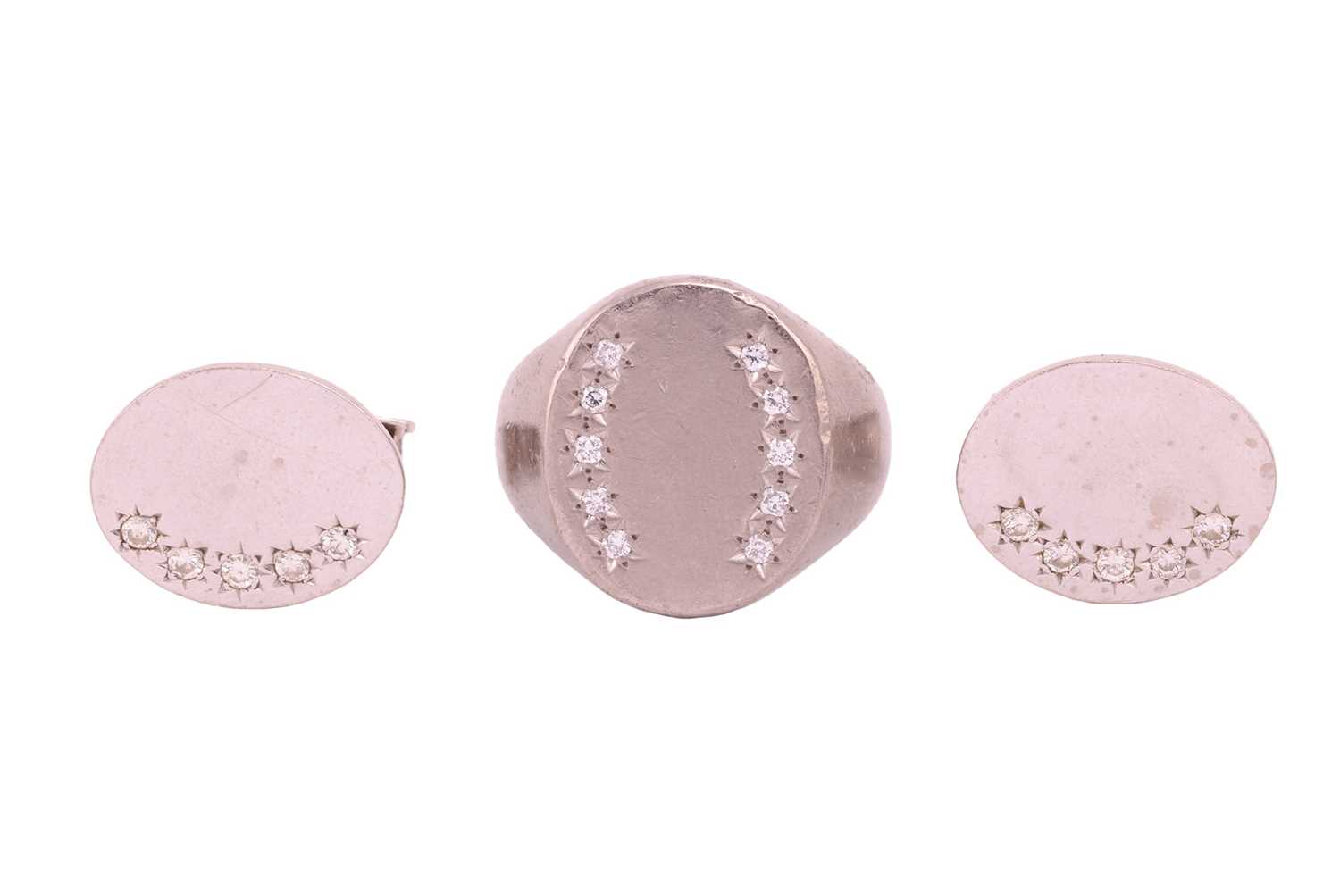 Lot 4 - A gentleman's diamond-set signet ring and...