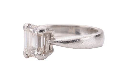 Lot 53 - A diamond solitaire ring, set with an...