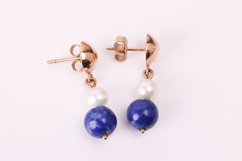 Lot 28 - Three beaded necklaces and a pair of matching...