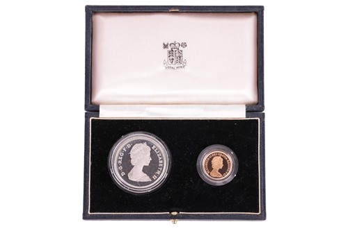 Lot 60 - A Royal Mint Two-coin commemorative proof set,...