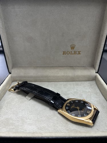 Lot 173 - A Rolex Cellini 18ct gold wristwatch Model:...