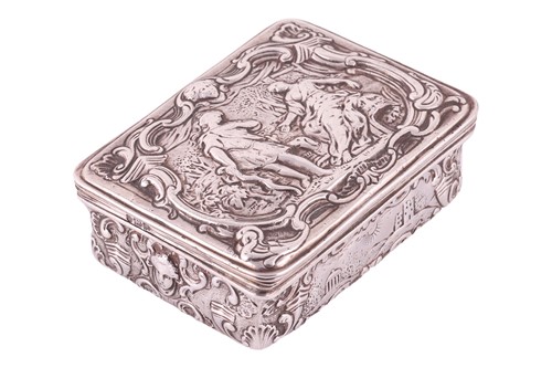 Lot 8 - A German Hanau silver snuff box, by Georg Roth...