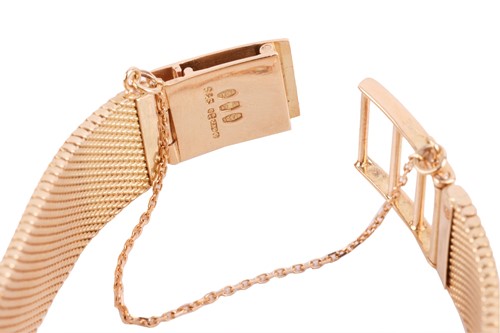 Lot 264 - Baume & Mercier Geneve 18ct gold dress watch...