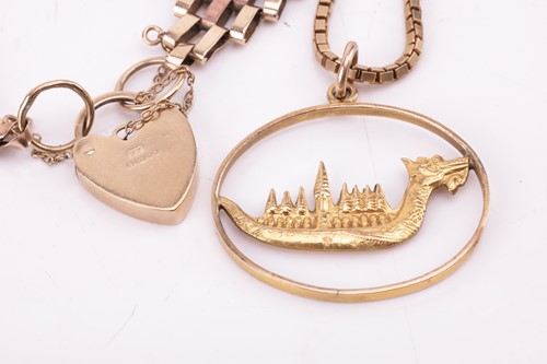 Lot 16 - A 9ct gold gate bracelet and a pendant on...