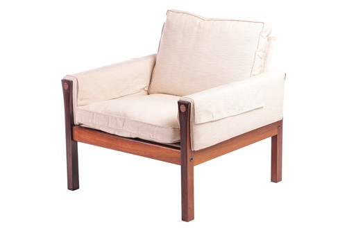 Lot 197 - A 1960s Hans J Wegner AP 62 suite of rosewood...