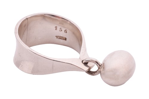 Lot 173 - Georg Jensen - 'Pod' ring, dangling with a...