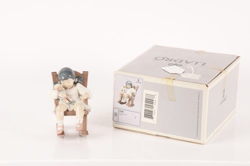 Lot 72 - Lladro: A collection of figurines, comprising...