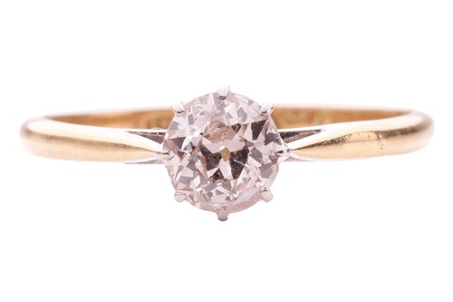 Lot 109 - A diamond solitaire ring, set with an old cut...