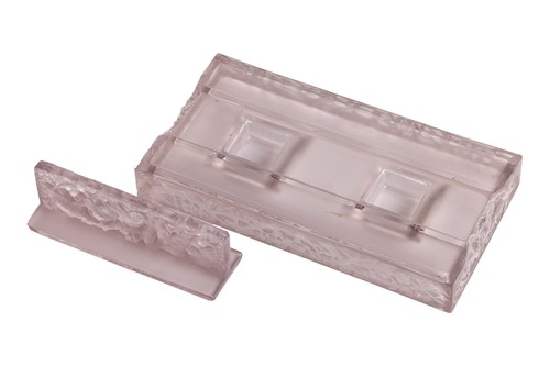 Lot 157 - A 1920s René Lalique 'Mirabeau' encrier / desk...