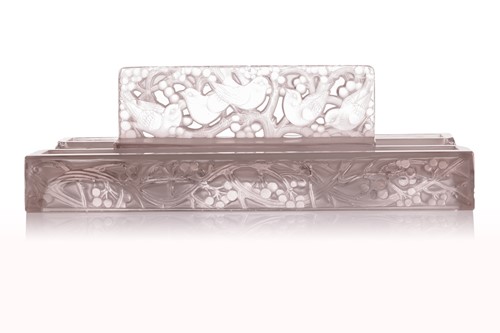Lot 157 - A 1920s René Lalique 'Mirabeau' encrier / desk...