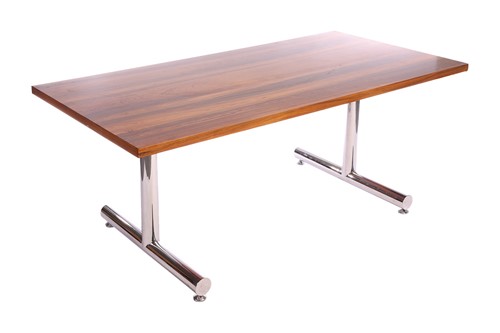 Lot 128 - A 1970s Pieff Eleganza rosewood dining table...