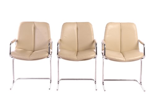 Lot 128 - A 1970s Pieff Eleganza rosewood dining table...