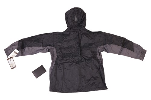 Lot 9 - The Bourne Ultimatum: an unused crew jacket...