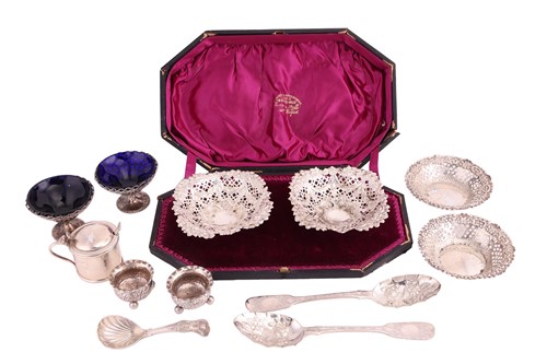 Lot 30 - A cased pair of pierced bon bon dishes by...