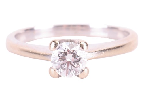 Lot 119 - A diamond solitaire ring, featuring a round...