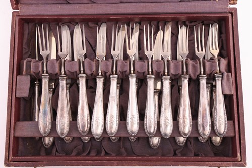 Lot 142 - A collection of silver and plate comprising a...